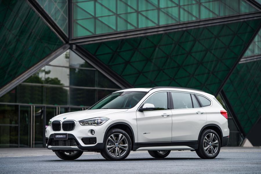  BMW X1 xDrive25Li Sport Line 2016 года  (фото 14 из 20)